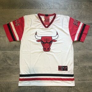Ultra Game Certified NBA Chicago Bulls Jersey Adult Size M Basketball Mesh Shirt